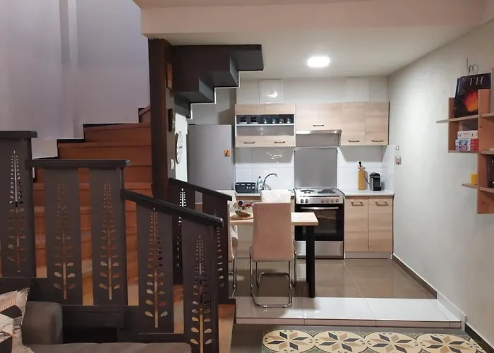 Karditsa\'S Loft House